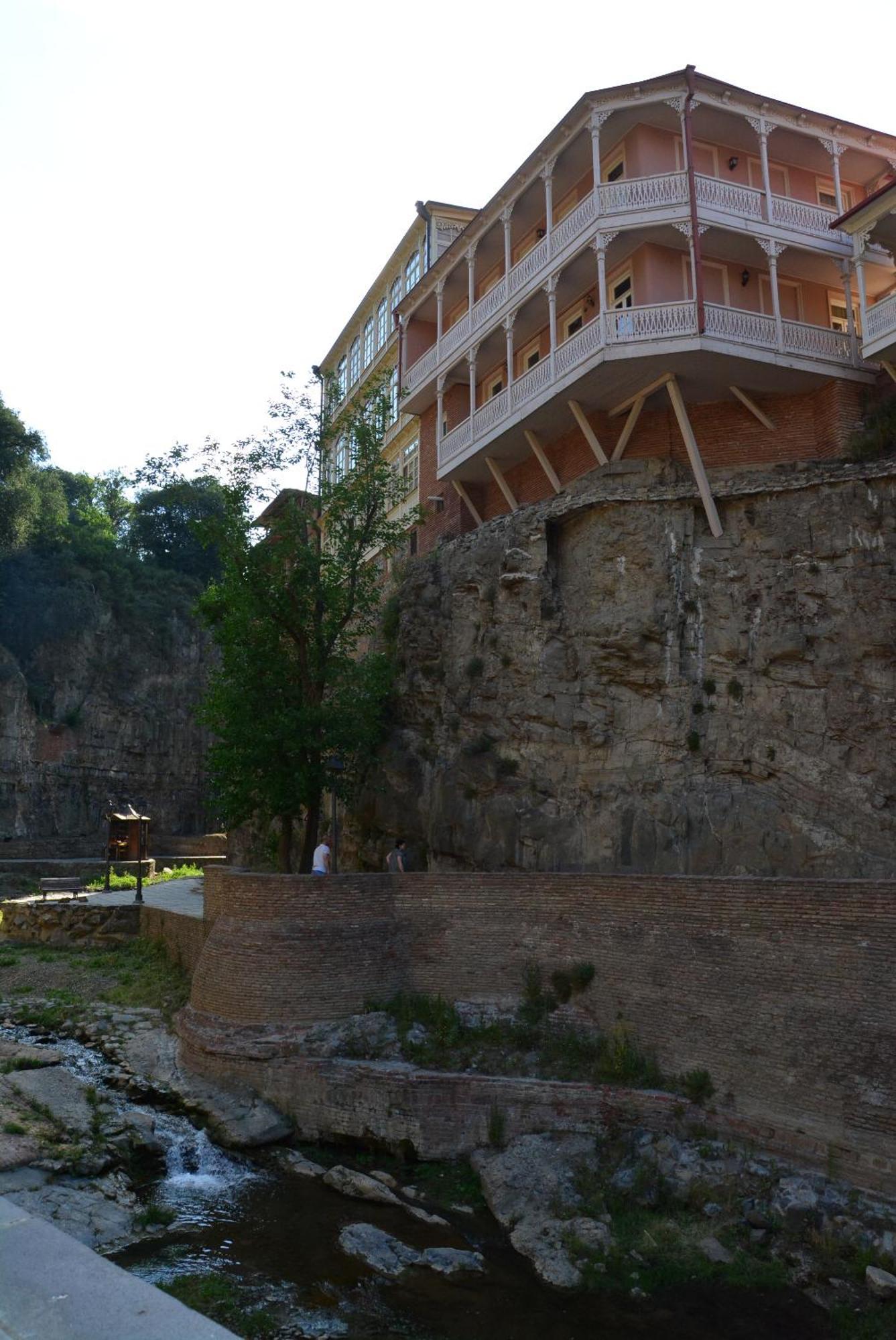 Hotel Canyon Tbilisi ภายนอก รูปภาพ