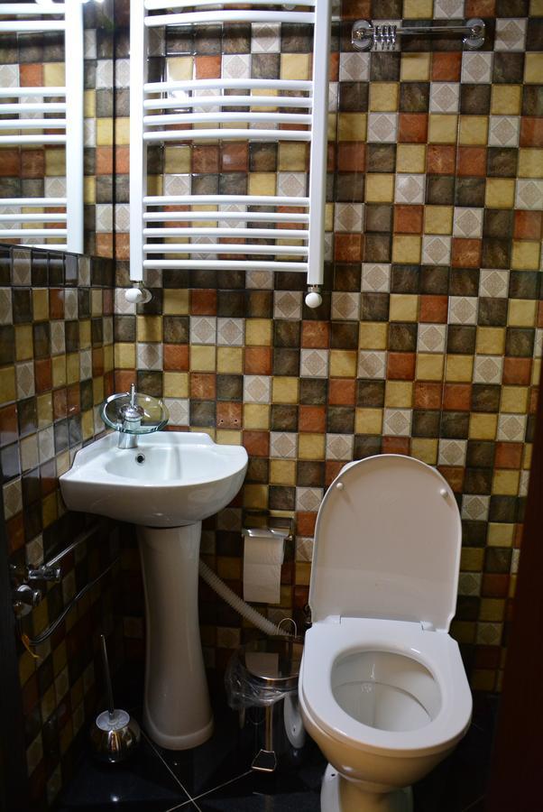 Hotel Canyon Tbilisi ภายนอก รูปภาพ