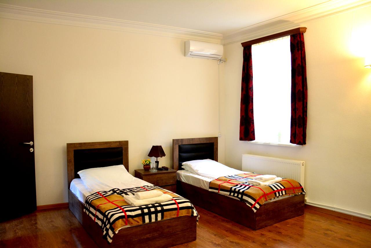 Hotel Canyon Tbilisi ภายนอก รูปภาพ
